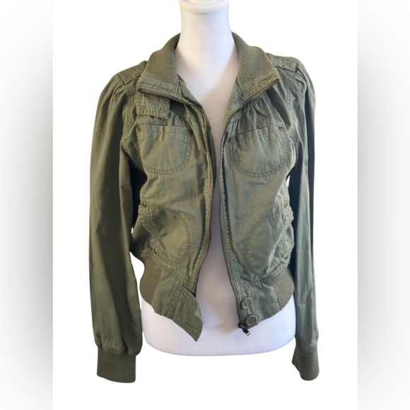 Forever Jacket in Green - Picture 1 of 6